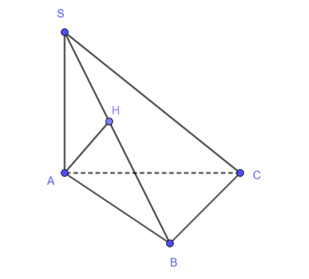 Kích thước của tam giác đáy ABC trong hình chóp S.ABC là gì?
