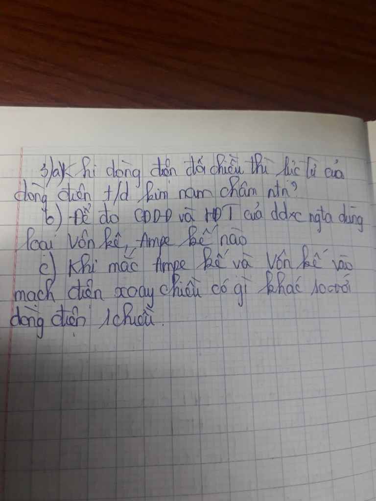 Liệu có những trường hợp cụ thể khi dòng điện không đổi chiều mà luôn giữ cùng một hướng và giá trị? Nếu có, có thể nêu ví dụ và giải thích nguyên nhân tại sao dòng điện không đổi?
