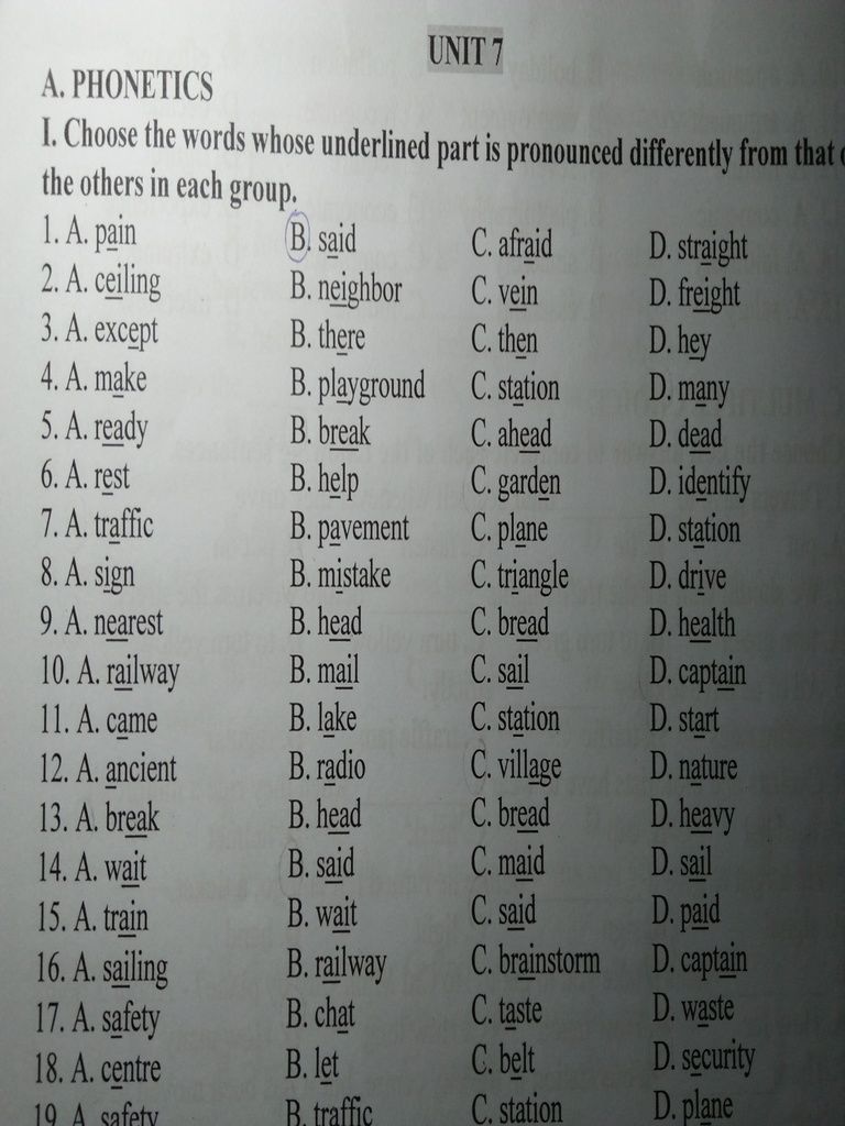 choose-the-word-whose-underlined-part-is-pronunciation-differently-from