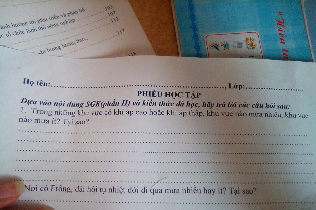 Khối khí xích đạo có tính chất là Khối khí chí tuyến có tính chất là