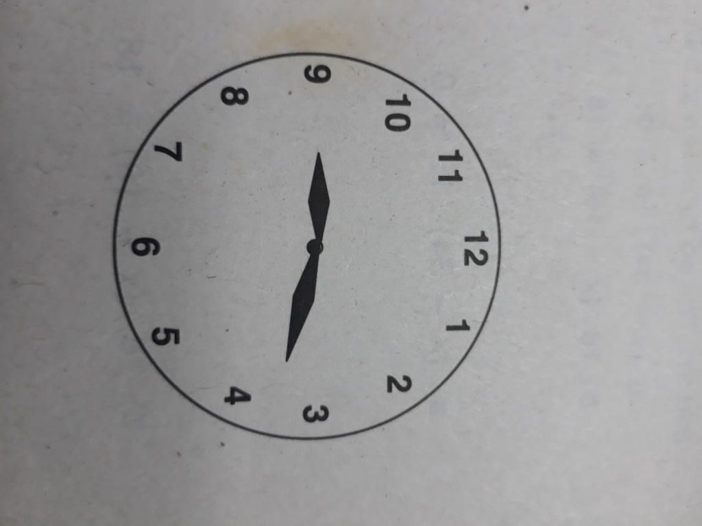 Trên hình vẽ, đồng hồ chỉ 9 giờ 18 phút, 2 kim đồng hồ chia mặt ...