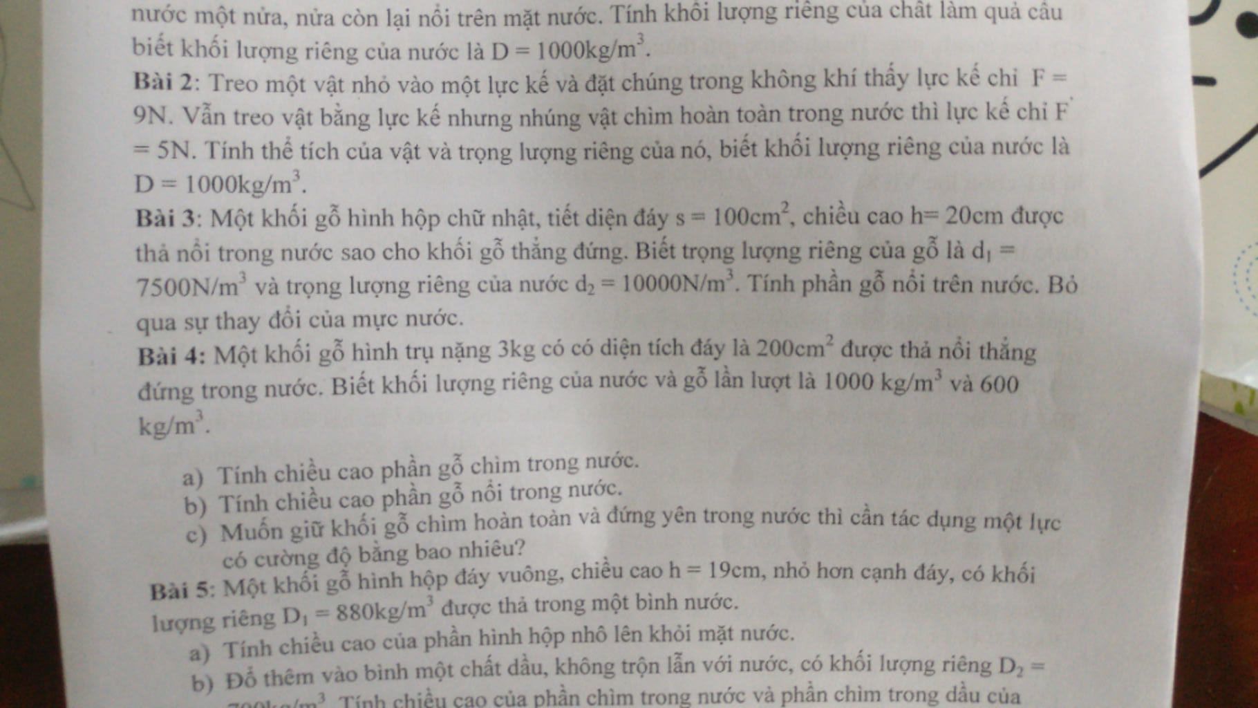 Một Khối Gỗ Hình Trụ Nặng 3kg: Ứng Dụng và Tính Toán Chi Tiết