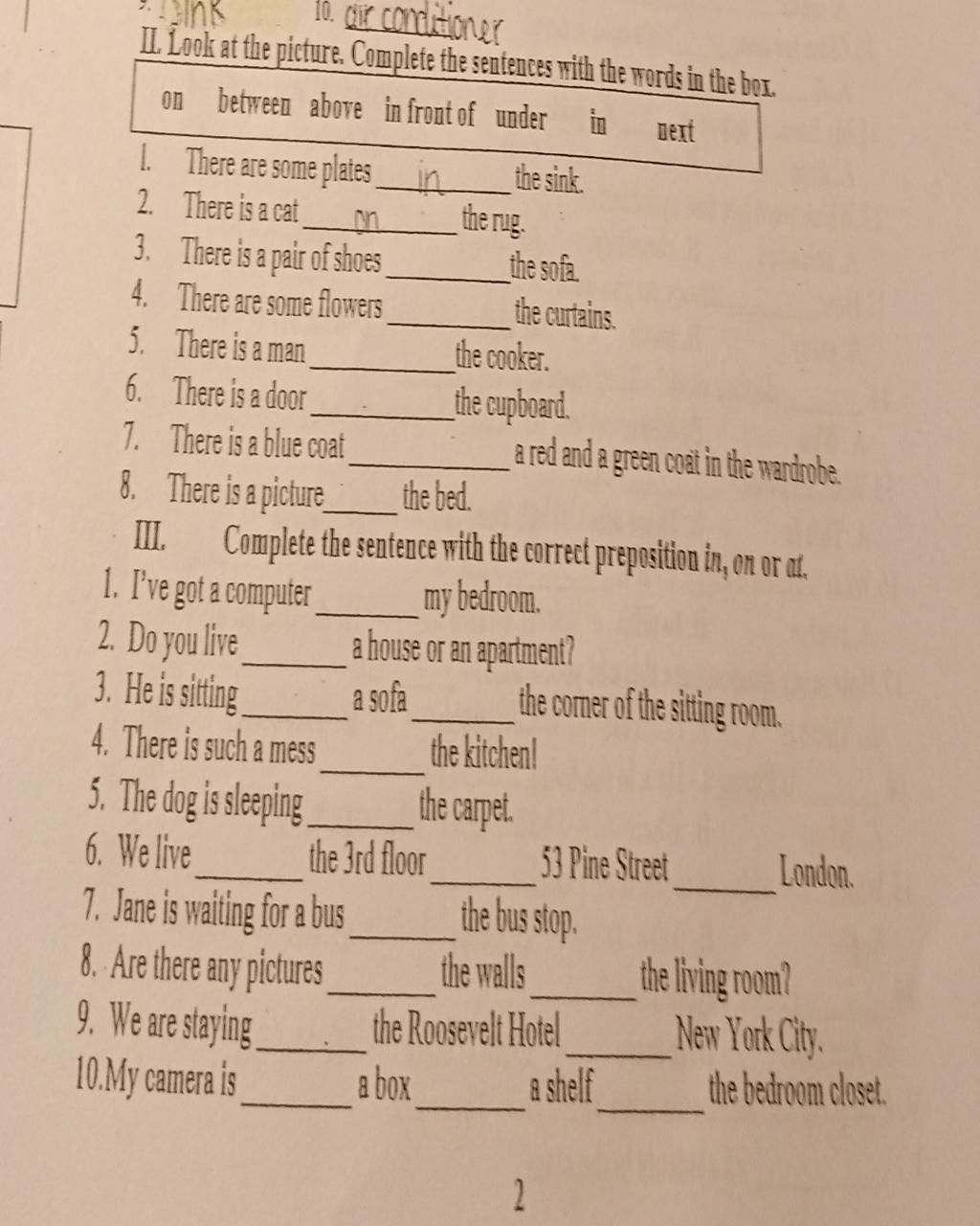 Jink 1o. air conditioner II. Look at the picture. Complete the