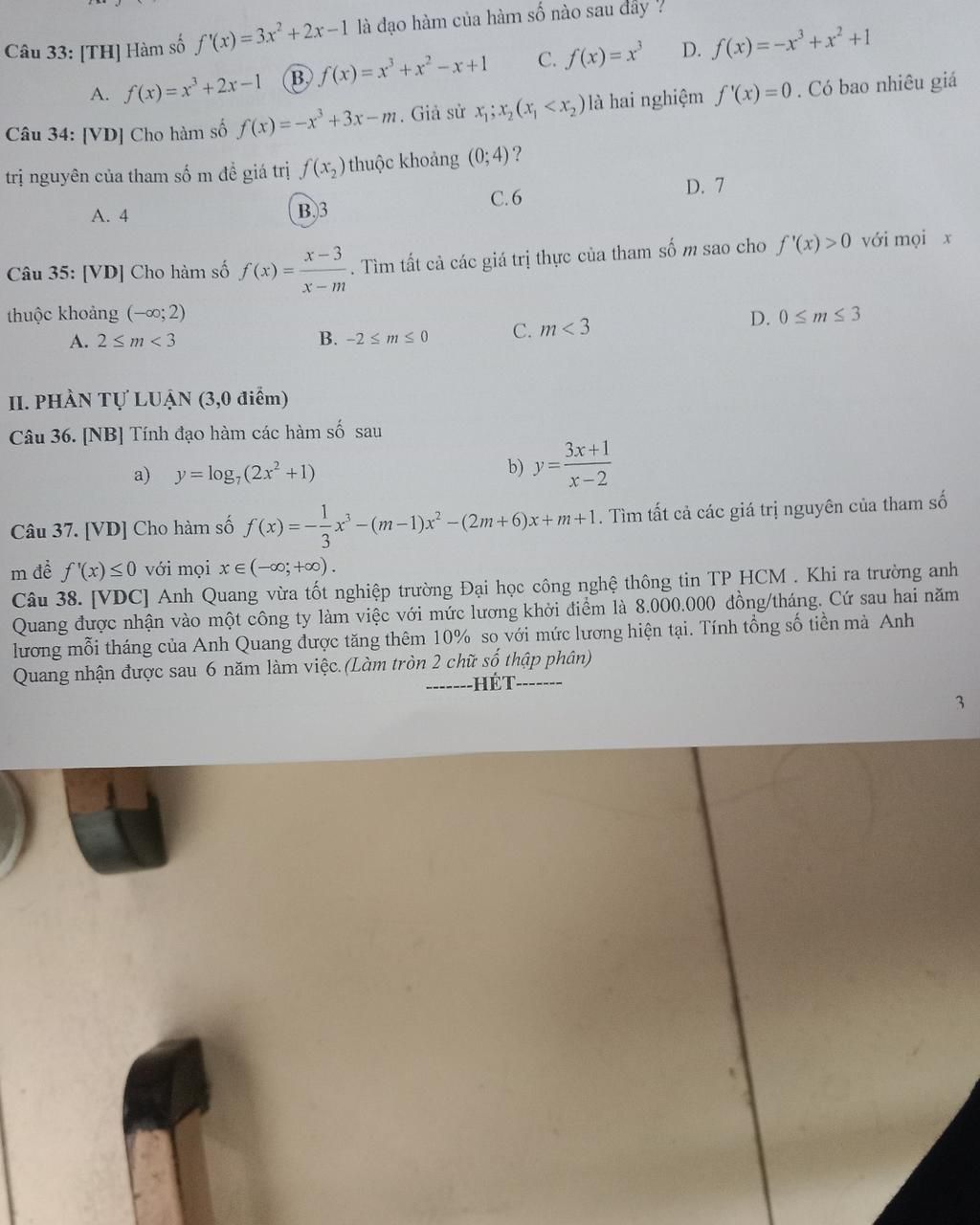 Câu 33: |TH| Hàm số f(x)=3x+2x−1 là đạo hàm của hàm số nào sau đây 